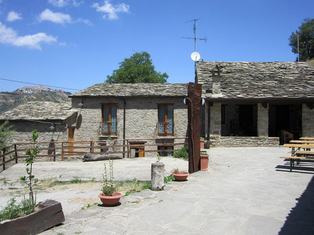Agriturismo Grotta Dell'Eremita Albano di Lucania Екстериор снимка